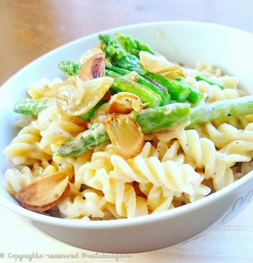 Cheezy Asparagus Fusilli Pasta